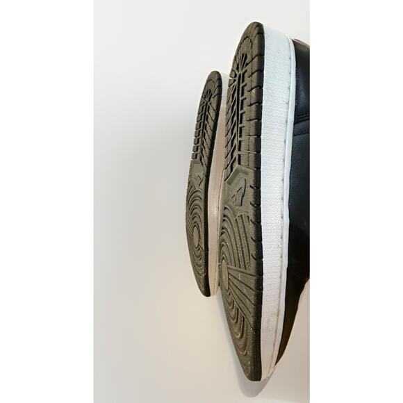 Nike Air Jordan 1 Retro MENS High OG Black Satin Gym Red Size 9 LIGHTLY WORN!! - Picture 6 of 15